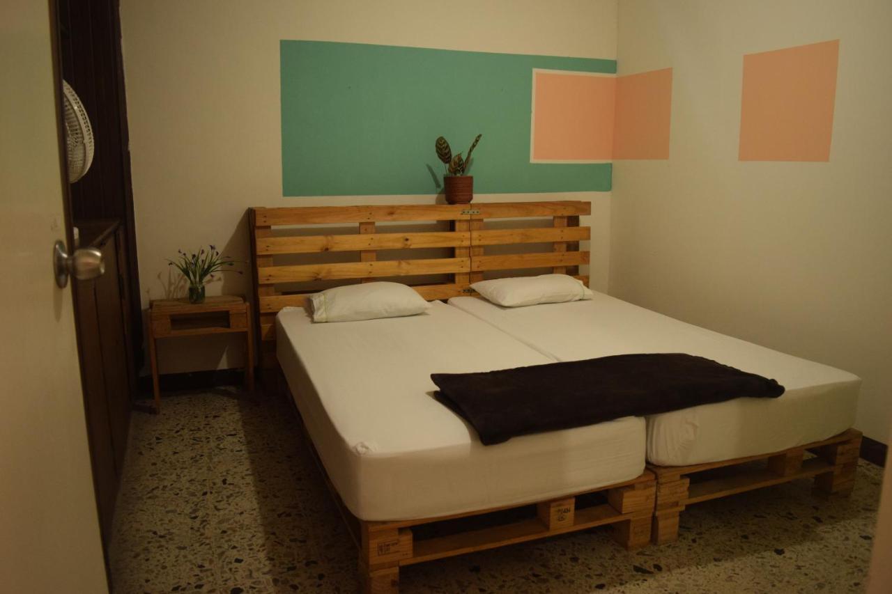 Hostal Rich 麦德林 外观 照片