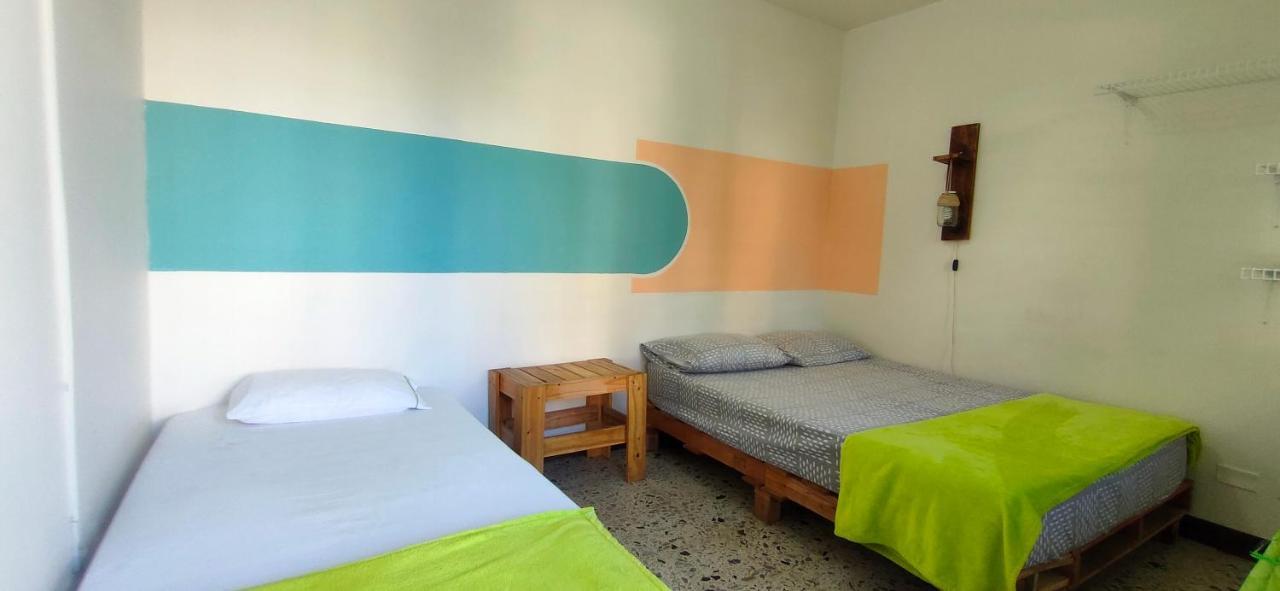 Hostal Rich 麦德林 外观 照片