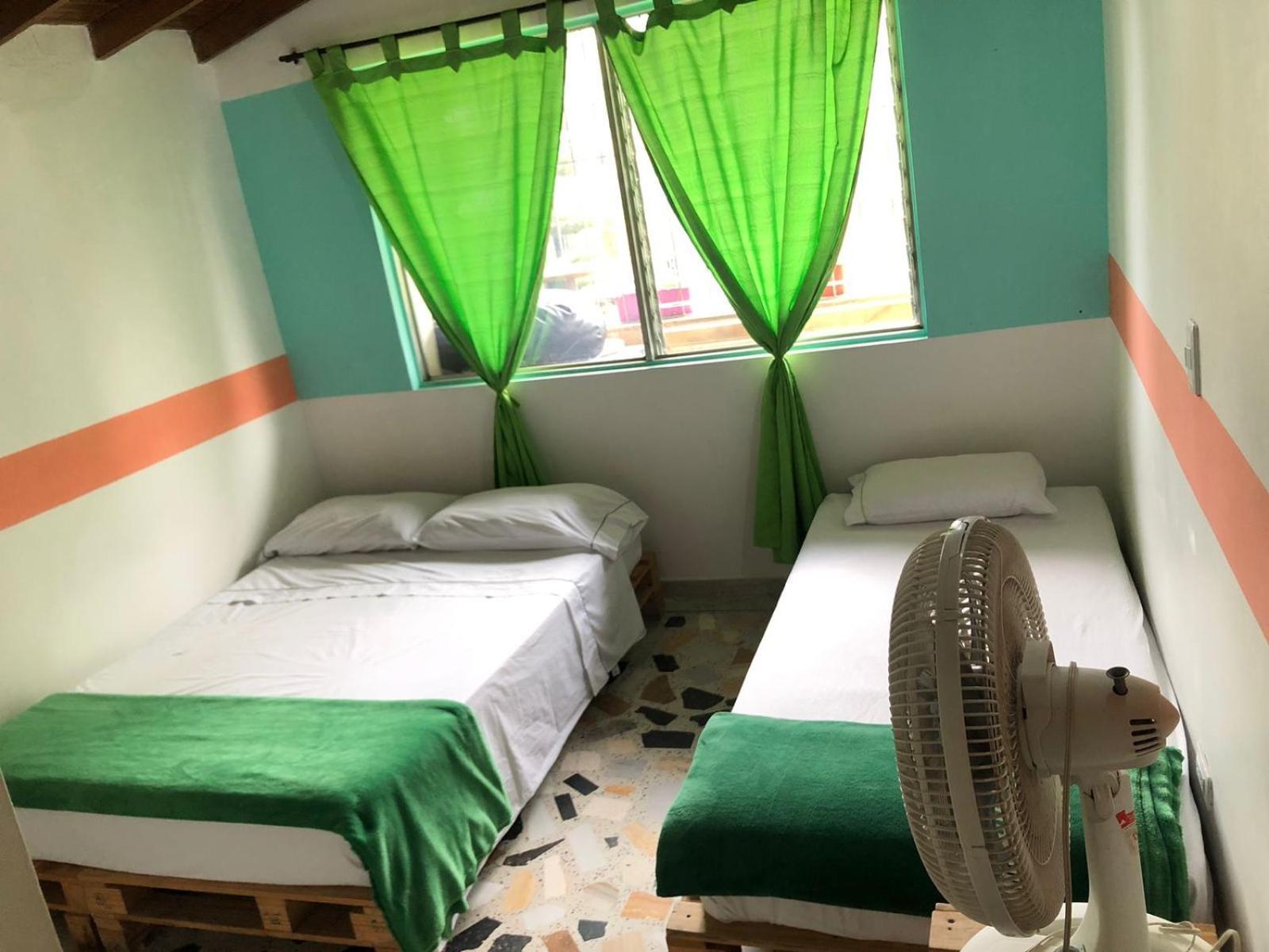 Hostal Rich 麦德林 外观 照片
