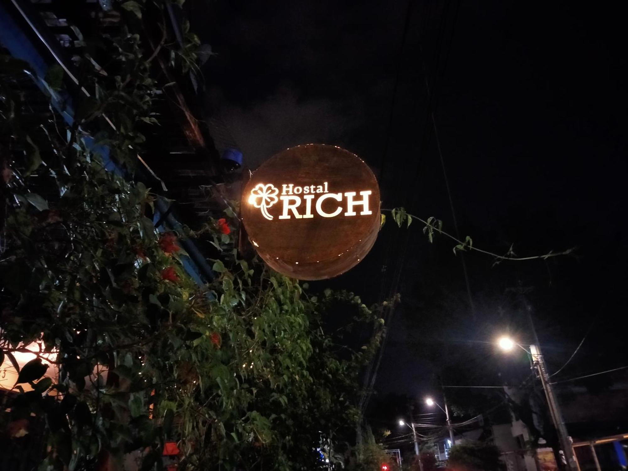 Hostal Rich 麦德林 外观 照片