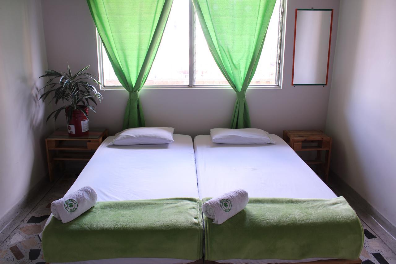 Hostal Rich 麦德林 外观 照片